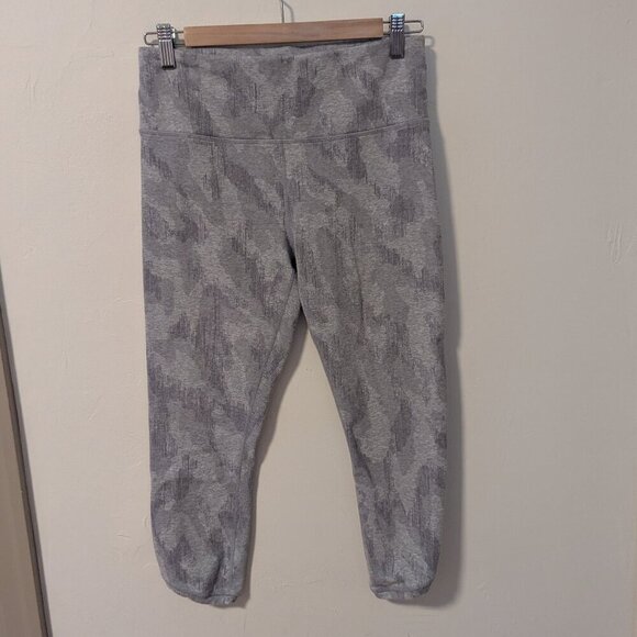 Athleta Organic Be Present Leggings Crop Capri Sandbar Size Medium # 291779-00 - Picture 2 of 8